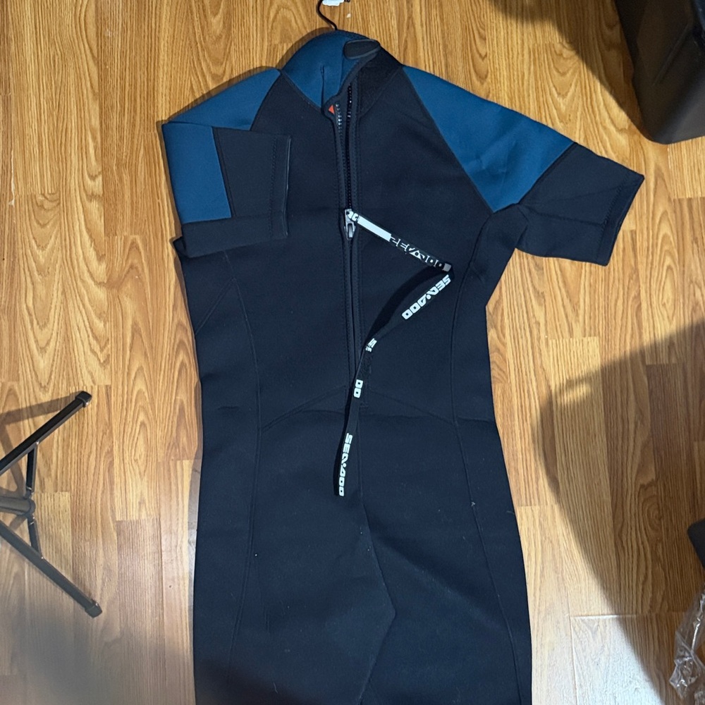 Sea Doo Black and Teal Men's Swim Wetsuit - Picture 2 of 3